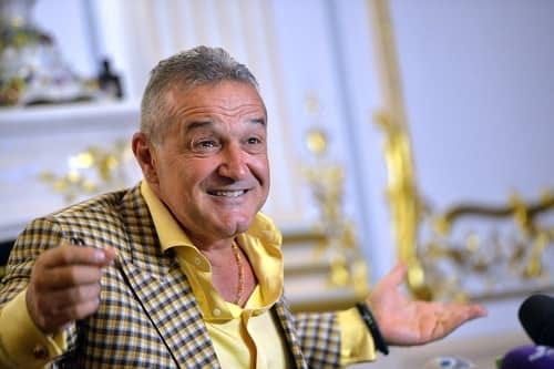 Gigi Becali, în conferință la Palat