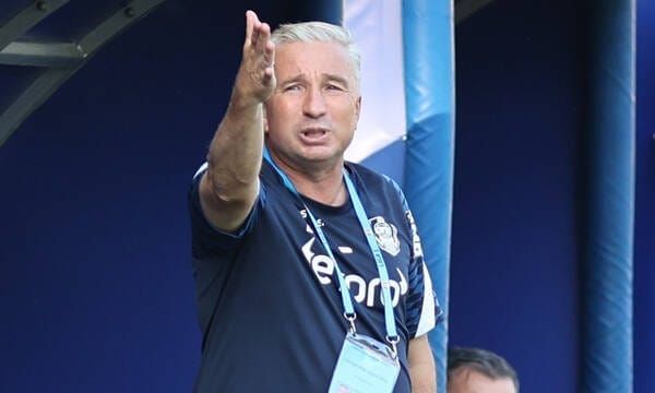 Dan Petrescu, încă e antrenorul CFR-ului pentru că e greu de demis